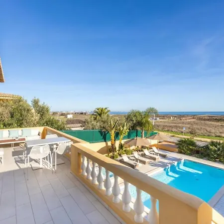 Luxury Villa With Sea Views, Private Pool & Jacuzzi * Lagos