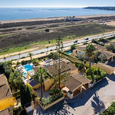 Luxury Villa With Sea Views, Private Pool & Jacuzzi